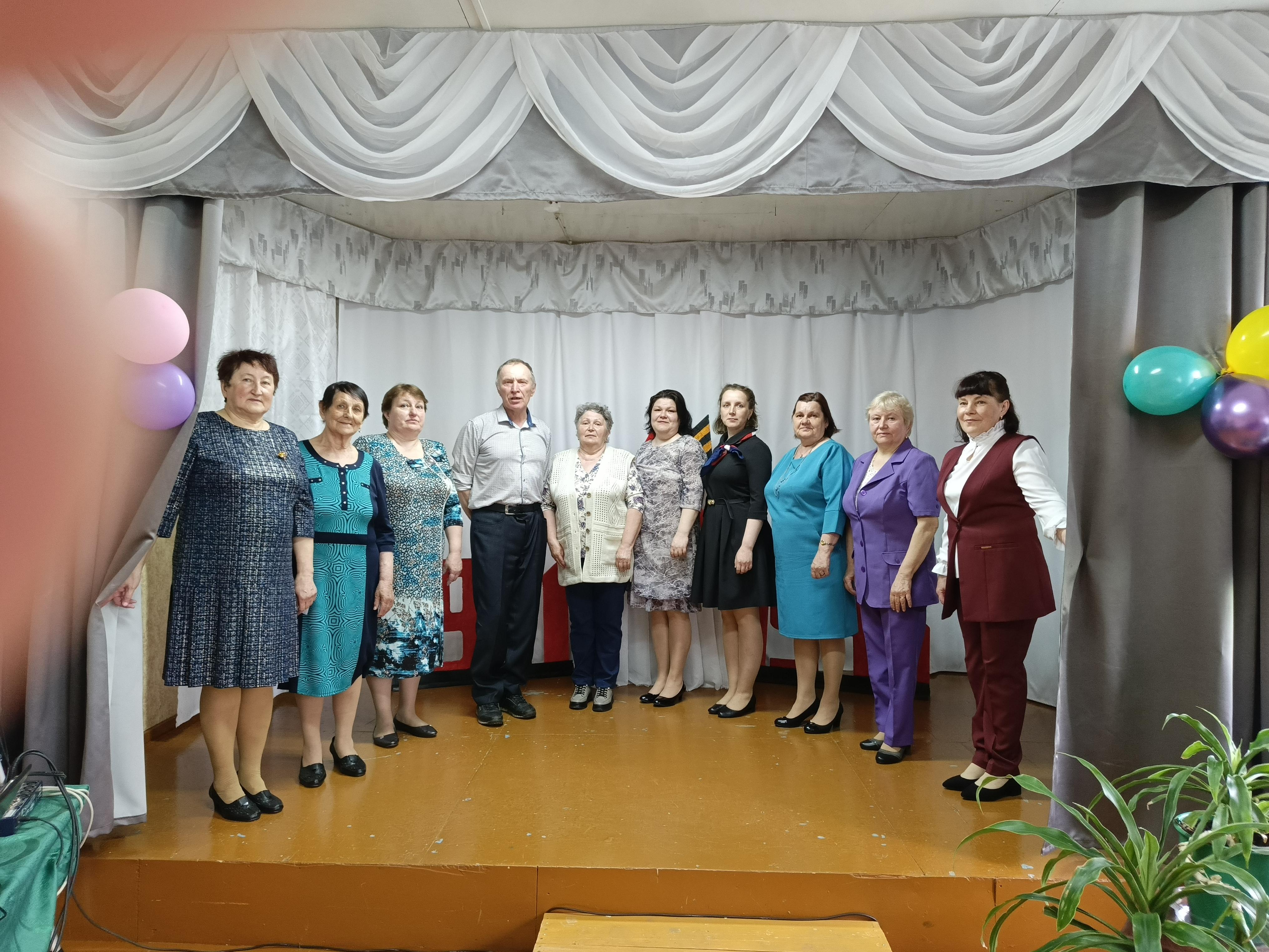 Не властны над памятью года.